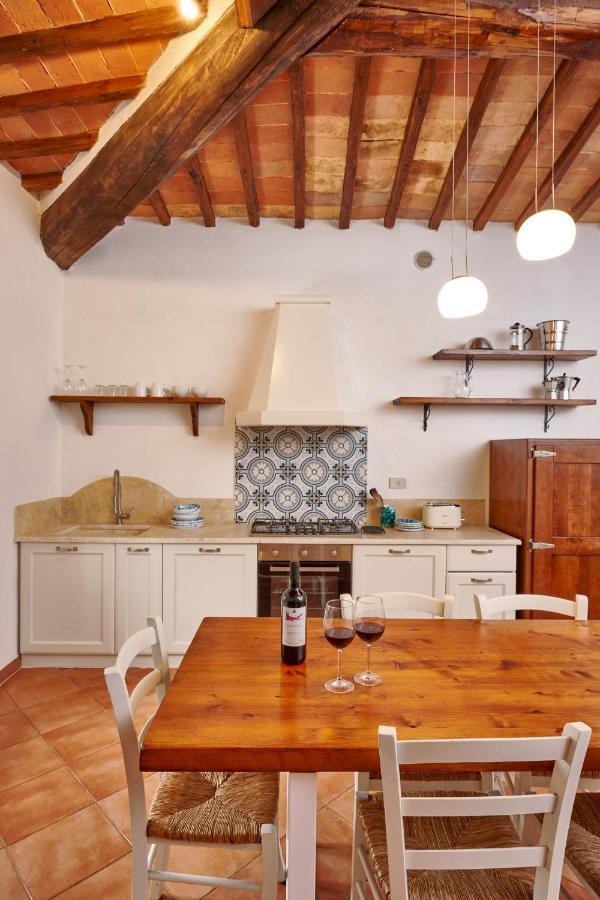Agriturismo Il Canneto กาโซเล เดลซา ภายนอก รูปภาพ
