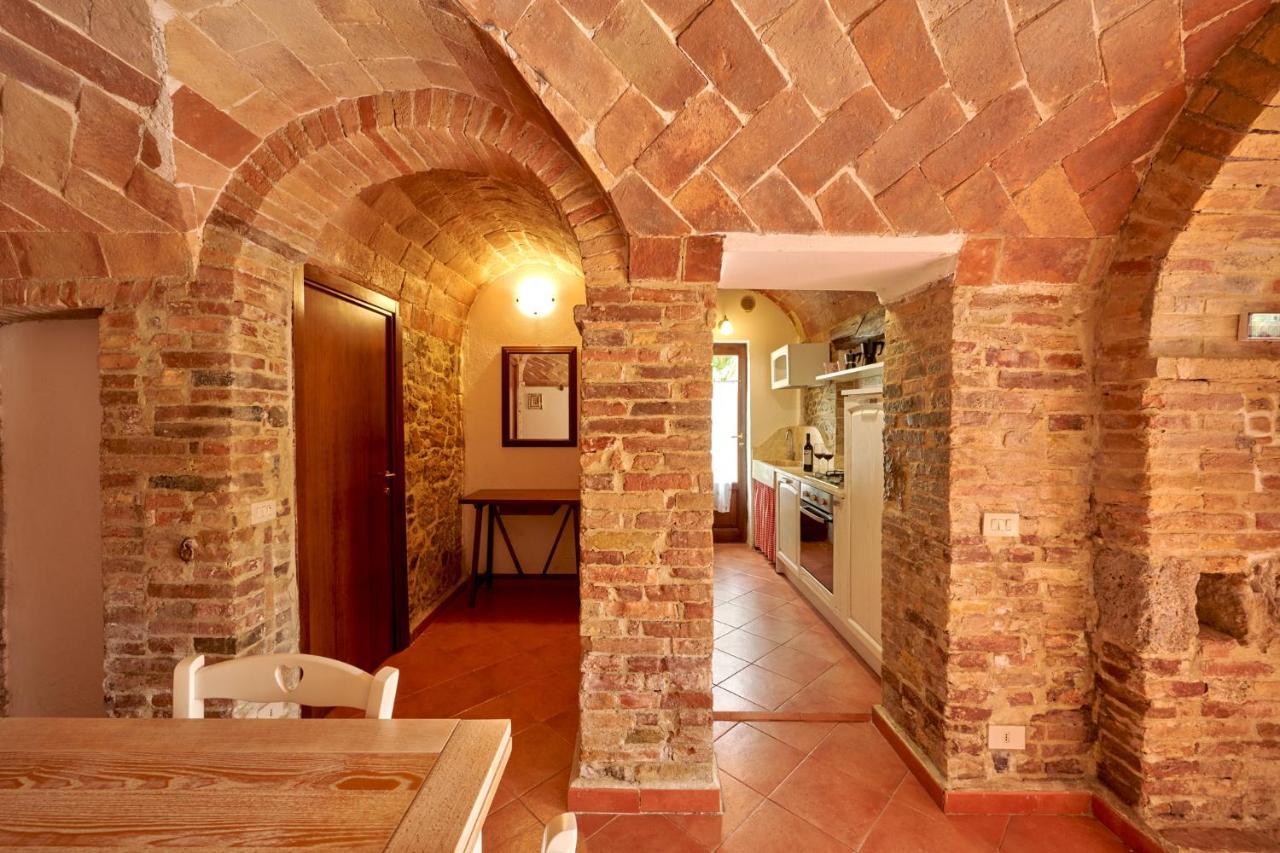 Agriturismo Il Canneto กาโซเล เดลซา ภายนอก รูปภาพ