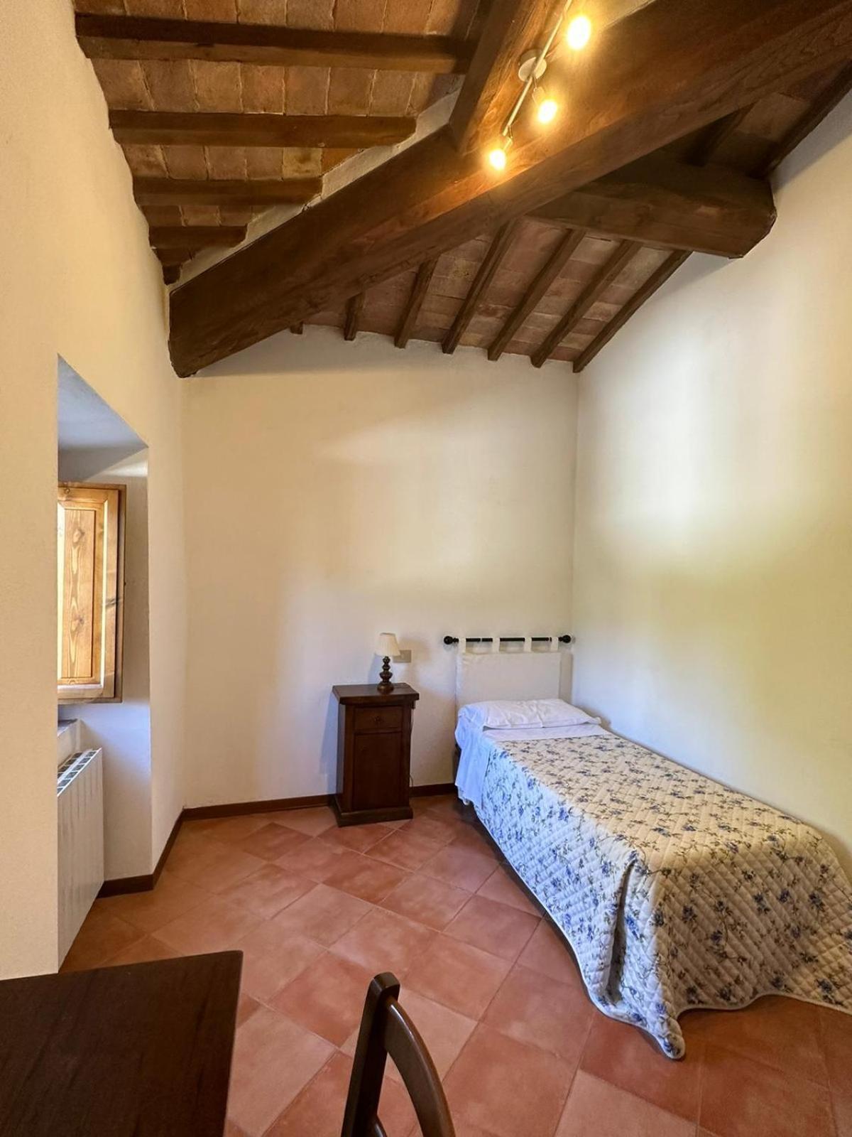 Agriturismo Il Canneto กาโซเล เดลซา ภายนอก รูปภาพ