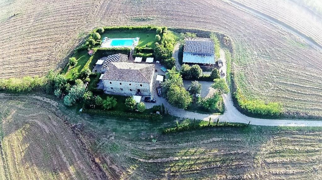 Agriturismo Il Canneto กาโซเล เดลซา ภายนอก รูปภาพ