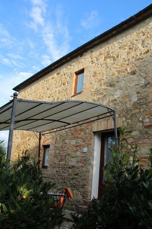 Agriturismo Il Canneto กาโซเล เดลซา ภายนอก รูปภาพ