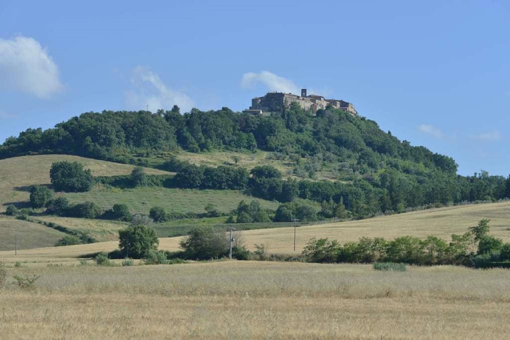 Agriturismo Il Canneto กาโซเล เดลซา ภายนอก รูปภาพ