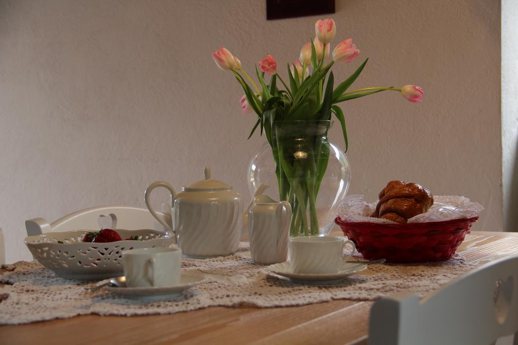 Agriturismo Il Canneto กาโซเล เดลซา ภายนอก รูปภาพ